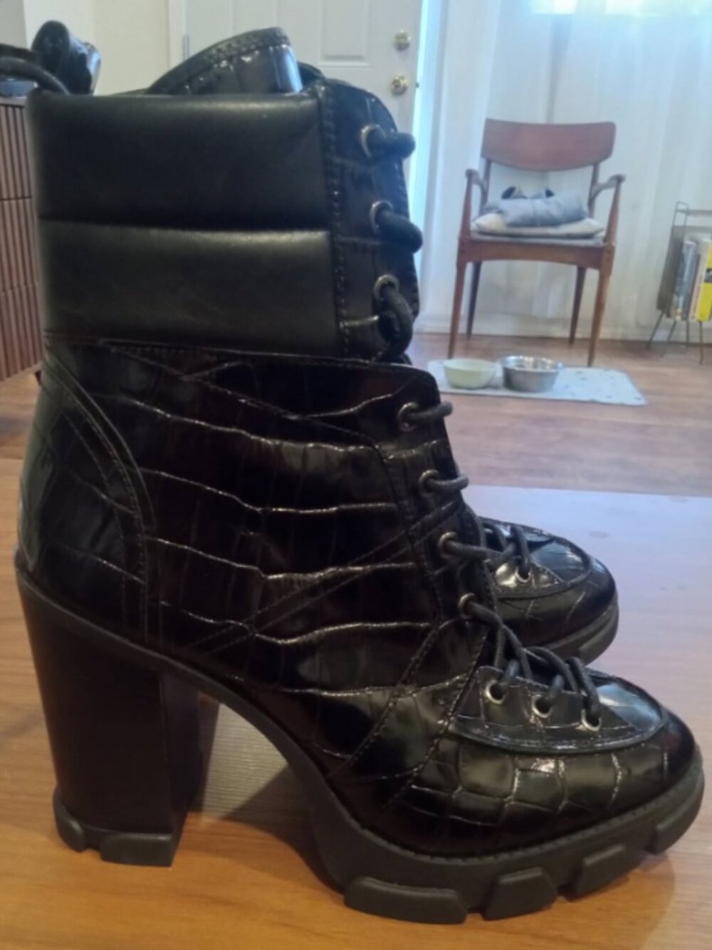 MICHAEL KORS NEW RIDLEY CROCODILE EMBOSSED LEATHER LACE-UP BOOT size 9.5M